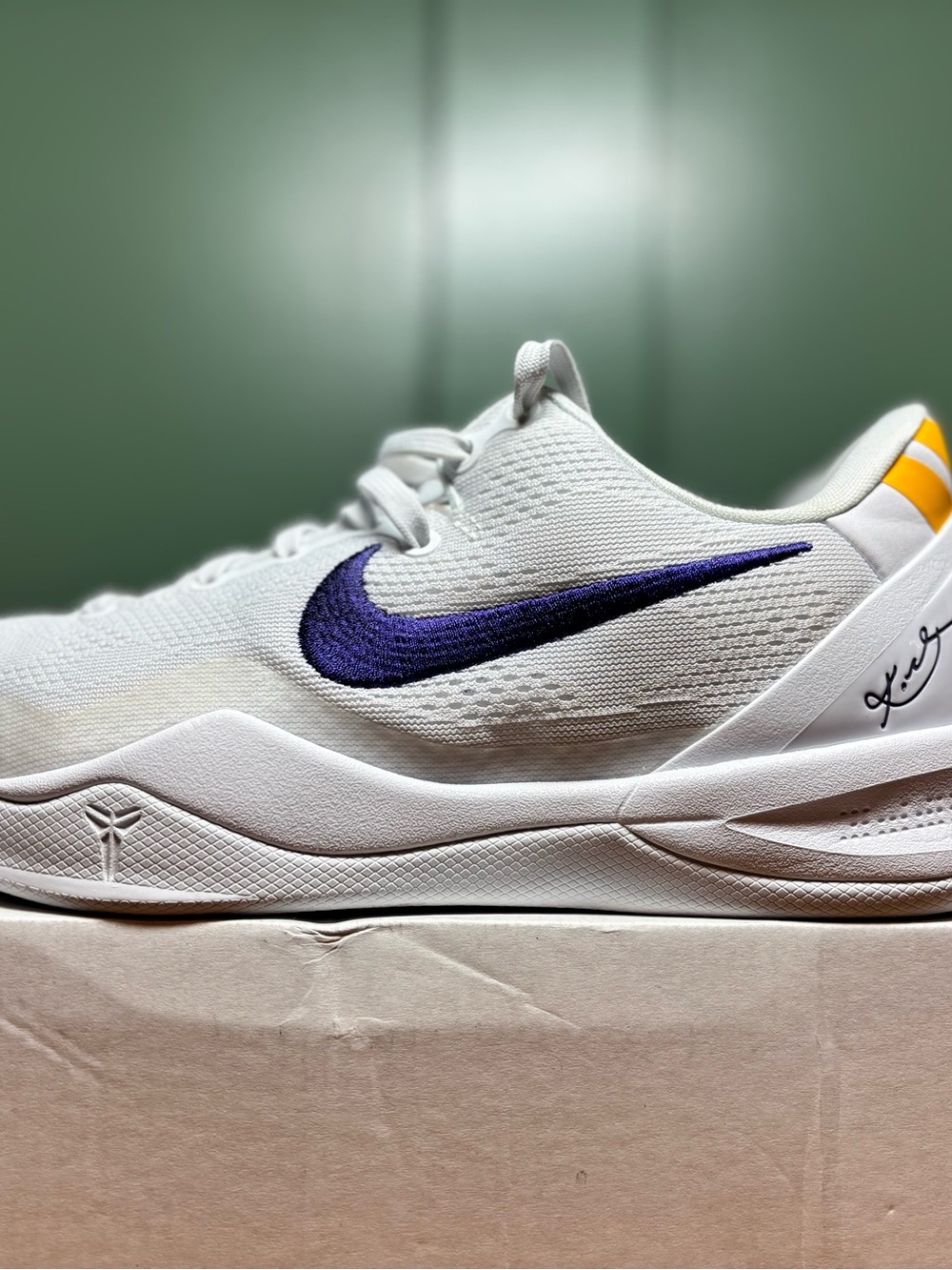 Kobe 8 Protro “Lakers Home Court” – Men’s Size 6.5